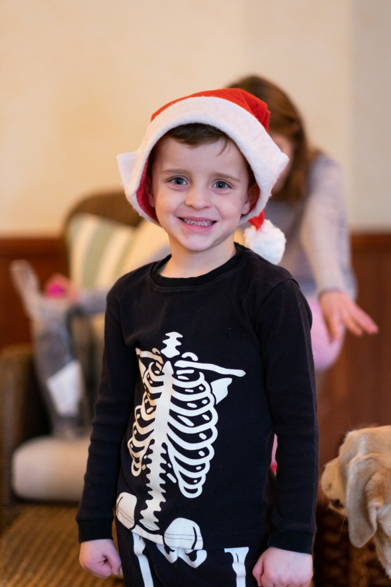 CHRISTMAS_MORNING-23